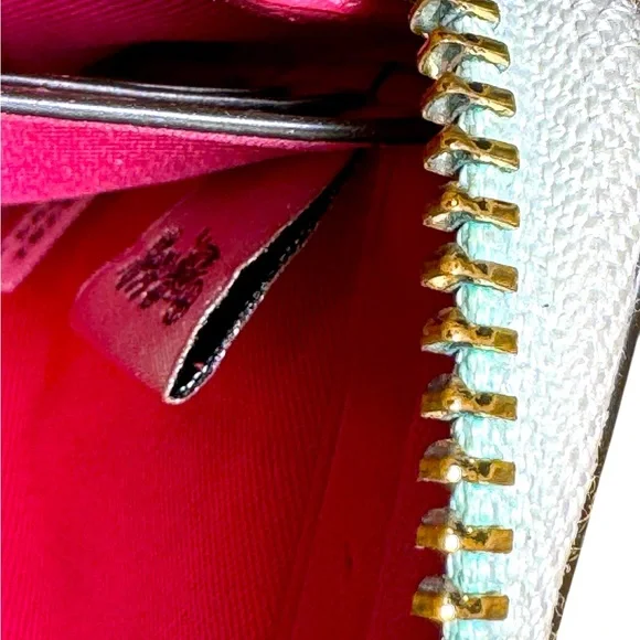 Coach Limiteded Edition continental zip around wallet With Pop Floral Print - Picture 13 of 16